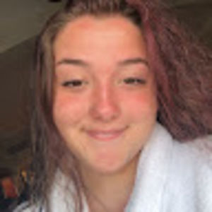 Meet your Posher, Danika